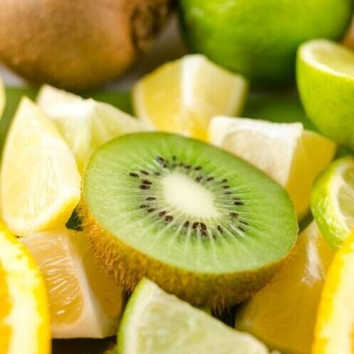  frutas variada, e todas elas contendo vitamina C que auxiliam no cuidado com a pele madura